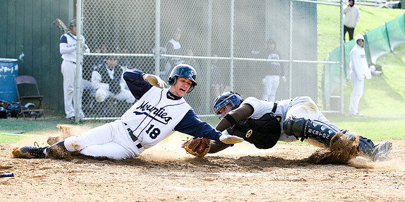 Sports/Baseball